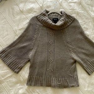 Fashionable soft sweater